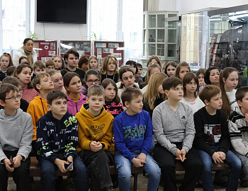 � ������ �������������� ���� ������������ ����������� � 80-����� ������������ �� �������-���������� �����������