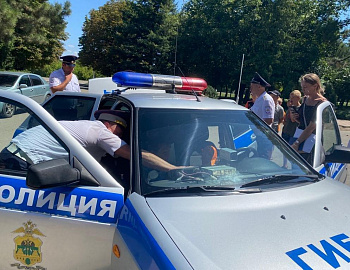 В Каневском районе ребята познакомились со службой ГИБДД
