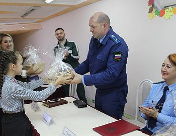 В Кущевском районе проведен круглый стол для воспитанников социально-реабилитационного центра