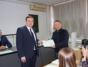 ��������� ����� ��������� ������������ ������������� �������� �� ����� ������������������ � ������ �� ���� 