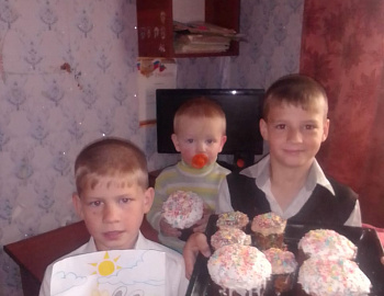 Ребята Калининского района приняли участие в мероприятиях, посвященных празднованию Пасхи