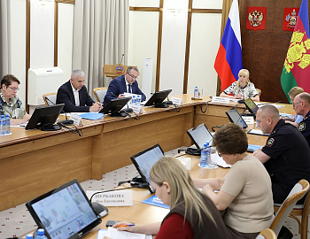 26 июня 2025 г. состоялось очередное заседание краевой комиссии по делам несовершеннолетних и защите их прав