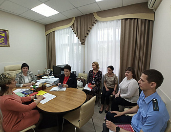 В Кореновском районе проведена межведомственная встреча представителей КДН и ЗП и судебных приставов-исполнителей