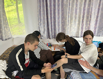 Для несовершеннолетних Апшеронского района лето началось с проведения муниципальной профильной смены