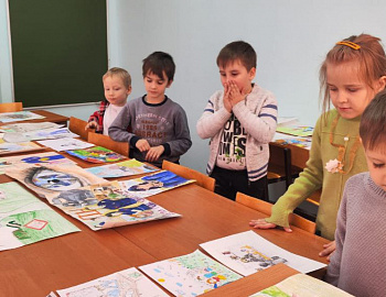 В Кавказском районе наградили победителей тематического конкурса «Инспектор по делам несовершеннолетних глазами ребенка»