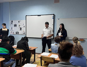 Вопрос правовой грамотности обсуждают на родительских собраниях в Новороссийске