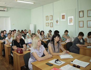 В Каневском районе прошло совещание с руководителями образовательных организаций