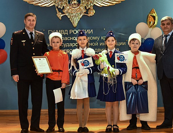 �� ������ ������ ������������� �����������, ����������� 50-����� ���� ����������� ��������