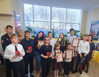 В Кореновском районе награждены победители краевого конкурса творческих работ «Здравствуй, мама!»