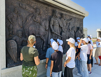 Воспитанники краевых социально-реабилитационных центров посетили военно-патриотический центр «Патриот»