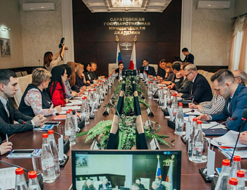 ��������� ������� ������������������ ������� ������������ �������������� � �������������� ������������������ � ������ �� ����: �� ��������� � ������������� 