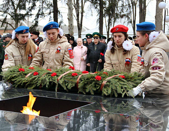 � ������ �������������� ���� ������������ ����������� � 80-����� ������������ �� �������-���������� �����������