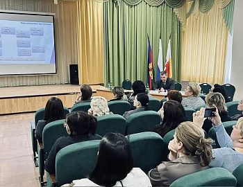 В Карасунском внутригородском округе г. Краснодара состоялось расширенное заседание комиссии по делам несовершеннолетних