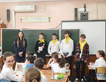 В Анапе проводятся профилактические мероприятия по пропаганде безопасности дорожного движения и соблюдения ПДД