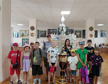 Для несовершеннолетних Гулькевичского района организована незабываемая поездка на Конный завод «Восход»