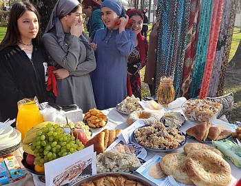 В Апшеронском районе в преддверии Дня народного единства состоялся фестиваль «Дети России дружбой сильны!»