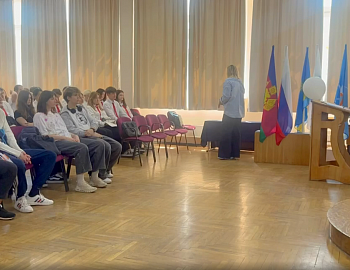 Со старшеклассниками Анапы проведен профилактический «Краш-курс» по безопасности на дорогах