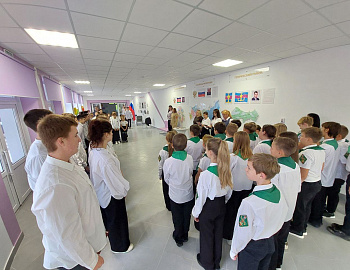 В Темрюкском районе прошло торжественное вступление школьников в ЮНАРМИЮ