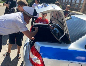 В Каневском районе ребята познакомились со службой ГИБДД