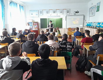 Духовно-нравственная беседа проведена настоятелем прихода с ребятами Гулькевичского района