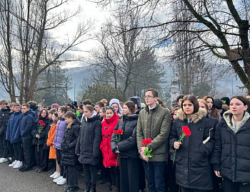 �� ������ � ���� ������ ������-������������������ ����������� � ������������� ������� ����������� ��� ����������