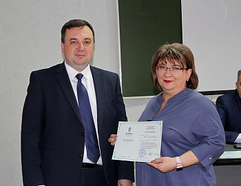 ��������� ����� ��������� ������������ ������������� �������� �� ����� ������������������ � ������ �� ���� 